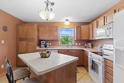 5240 Brandenburg Way, Madison, WI 53718 - Photo 9