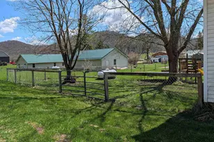 48670 Petersburg Ln, Gays Mills, WI 54631 - Photo 41