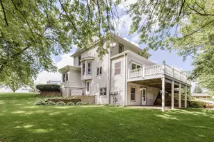 607 Dodge St, Mineral Point, WI 53565 - Photo 43