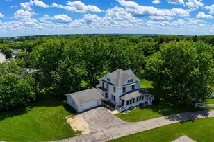 607 Dodge St, Mineral Point, WI 53565 - Photo 61