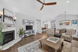6727 Bellflower Pointe Dr, DeForest, WI 53532 - Photo 17