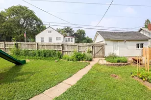 203 10th St, Baraboo, WI 53913 - Photo 33