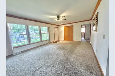 4509 Bunker Hill Lane, Madison, WI 53704 - Photo 5