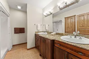 410 W Elroy St, Elroy, WI 53929 - Photo 55