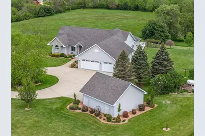 410 W Elroy Street, Elroy, WI 53929 - Photo 71