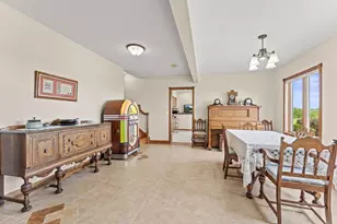 410 W Elroy St, Elroy, WI 53929 - Photo 43