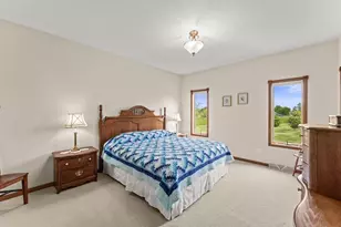 410 W Elroy St, Elroy, WI 53929 - Photo 29
