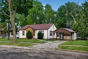 417 N Cedar St, Horicon, WI 53032 - Photo 27