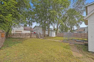 427 E Cook St, Portage, WI 53901 - Photo 5