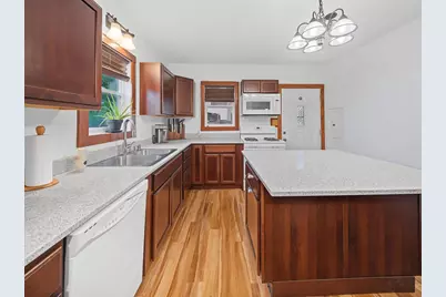 427 E Cook Street, Portage, WI 53901 - Photo 3