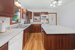 427 E Cook St, Portage, WI 53901 - Photo 3