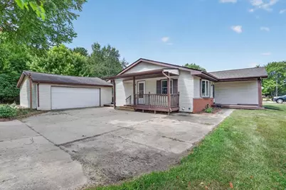 4 S Wright Road, Janesville, WI 53546 - Photo 3