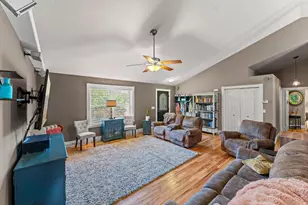 1106 20th St, Baraboo, WI 53913 - Photo 17