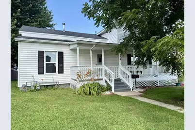 329 Hollister Avenue, Tomah, WI 54660 - Photo 3