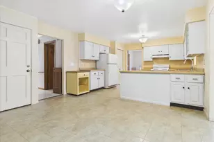 6909 Colony Dr, Madison, WI 53717 - Photo 21