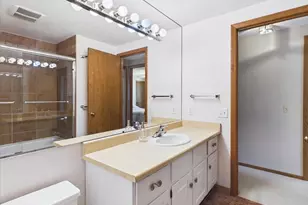 6909 Colony Dr, Madison, WI 53717 - Photo 51