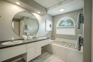 321 Sauk Creek Dr, Madison, WI 53717 - Photo 35