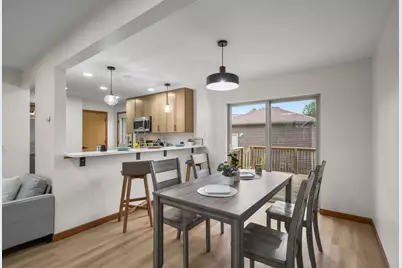 7026 Heather Glen Drive, Madison, WI 53719 - Photo 9