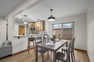 7026 Heather Glen Dr, Madison, WI 53719 - Photo 9
