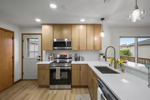 7026 Heather Glen Dr, Madison, WI 53719 - Photo 13