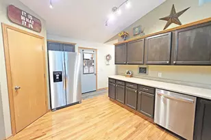 4633 Overlook Dr, Milton, WI 53563 - Photo 13