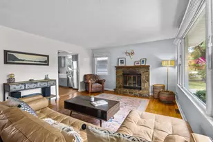 110 Buckingham Ln, Madison, WI 53714 - Photo 3