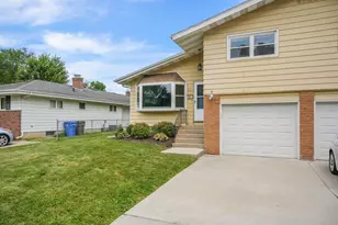 307 Valorie Ln, Monona, WI 53716 - Photo 3