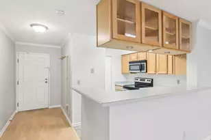 809 Harbor House Dr, Madison, WI 53719 - Photo 11