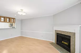 809 Harbor House Dr, Madison, WI 53719 - Photo 5