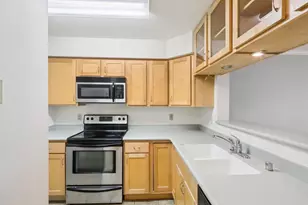809 Harbor House Dr, Madison, WI 53719 - Photo 13