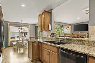 1904 Nighthawk Ln, Sauk City, WI 53583 - Photo 9