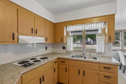 520 6th Street, Waunakee, WI 53597 - Photo 13
