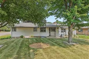 520 6th St, Waunakee, WI 53597 - Photo 43