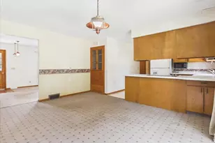 105 Holman Rd, Deerfield, WI 53531 - Photo 13