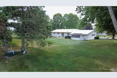 105 Holman Road, Deerfield, WI 53531 - Photo 5