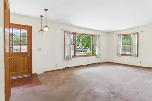 105 Holman Rd, Deerfield, WI 53531 - Photo 11