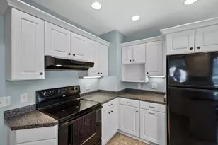 4215 Major Ave, Madison, WI 53716 - Photo 9