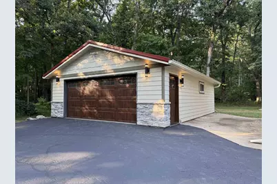 E9420 Wildflower Drive, Reedsburg, WI 53959 - Photo 5