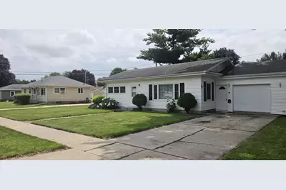207 Grandview Avenue, Waupun, WI 53963 - Photo 1