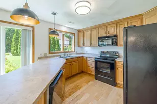 5941 Woods Edge Rd, Fitchburg, WI 53711 - Photo 23