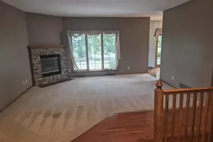 4152 Hawkridge Dr, Janesville, WI 53546 - Photo 5
