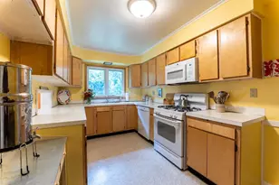 25 Hiawatha Cir, Madison, WI 53711 - Photo 19