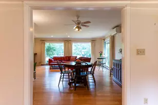25 Hiawatha Cir, Madison, WI 53711 - Photo 7