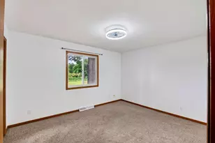 6683 Charlie Grimm Rd, Windsor, WI 53598 - Photo 15