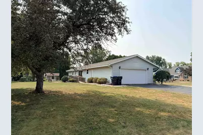 717 Willow Lane, Horicon, WI 53032 - Photo 3