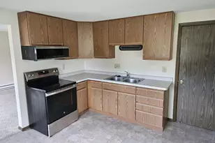 625 Cross St, Poynette, WI 53955 - Photo 7