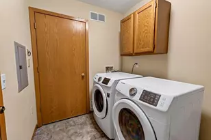6609 Raymond Rd, Madison, WI 53711 - Photo 41