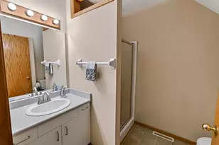 6609 Raymond Rd, Madison, WI 53711 - Photo 37