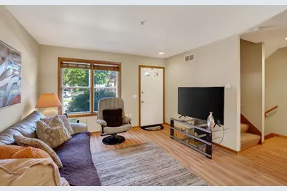 6609 Raymond Road, Madison, WI 53711 - Photo 9