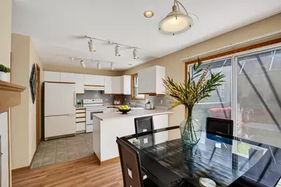 6609 Raymond Road, Madison, WI 53711 - Photo 11